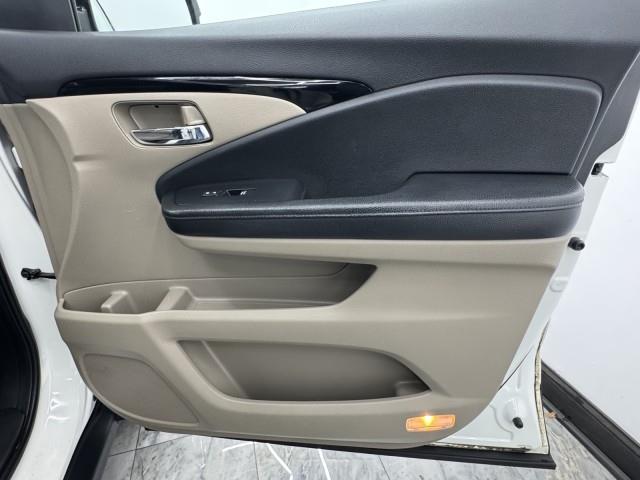 2016 Honda Pilot Elite AWD, available for sale in Maple Shade, New Jersey | Car Revolution. Maple Shade, New Jersey 2016 Honda Pilot Elite AWD, available for sale in Maple Shade, New Jersey | Car Revolution. Maple Shade, New Jersey