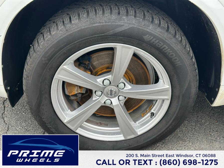 2017 Volvo XC90 T5 AWD 5-Passenger Momentum, available for sale in East Windsor, Connecticut | Prime Wheels. East Windsor, Connecticut 2017 Volvo XC90 T5 AWD 5-Passenger Momentum, available for sale in East Windsor, Connecticut | Prime Wheels. East Windsor, Connecticut