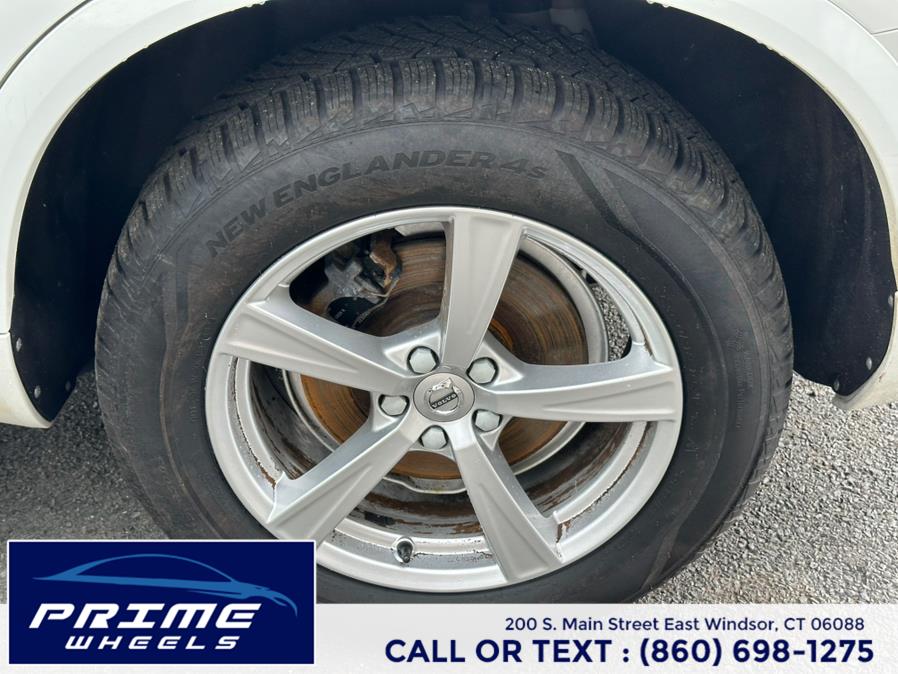 2017 Volvo XC90 T5 AWD 5-Passenger Momentum, available for sale in East Windsor, Connecticut | Prime Wheels. East Windsor, Connecticut 2017 Volvo XC90 T5 AWD 5-Passenger Momentum, available for sale in East Windsor, Connecticut | Prime Wheels. East Windsor, Connecticut