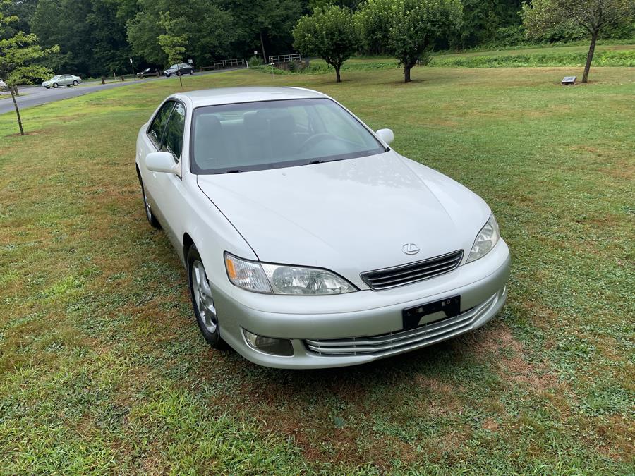 2001 Lexus ES 300 4dr Sdn, available for sale in Plainville, Connecticut | Choice Group LLC Choice Motor Car. Plainville, Connecticut