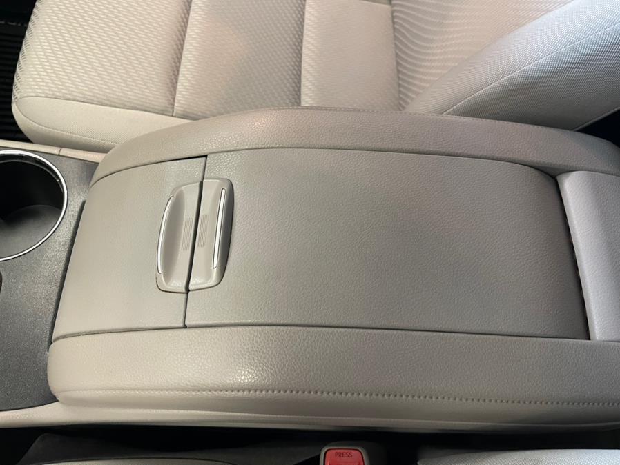 2019 Toyota Highlander LE V6 AWD (Natl), available for sale in Suffern, New York | Rockland Motor Sport. Suffern, New York 2019 Toyota Highlander LE V6 AWD (Natl), available for sale in Suffern, New York | Rockland Motor Sport. Suffern, New York