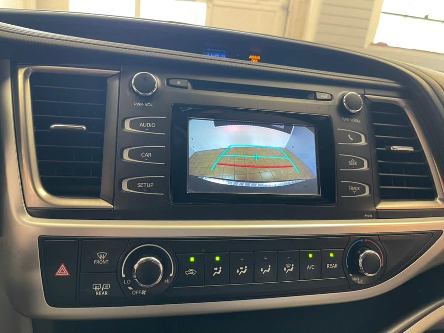 2019 Toyota Highlander LE V6 AWD (Natl), available for sale in Suffern, New York | Rockland Motor Sport. Suffern, New York 2019 Toyota Highlander LE V6 AWD (Natl), available for sale in Suffern, New York | Rockland Motor Sport. Suffern, New York