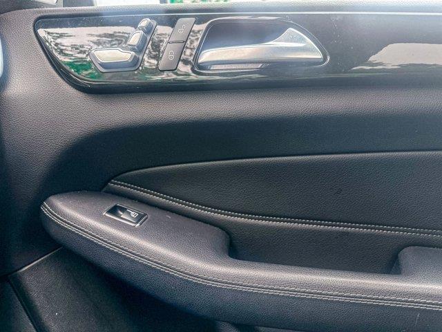 2019 Mercedes-benz Gle GLE 400, available for sale in Great Neck, New York | Camy Cars. Great Neck, New York 2019 Mercedes-benz Gle GLE 400, available for sale in Great Neck, New York | Camy Cars. Great Neck, New York