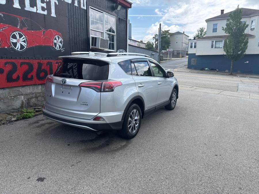2016 Toyota RAV4 Hybrid AWD 4dr XLE (Natl), available for sale in Worcester, Massachusetts | Worcester Auto Outlet LLC. Worcester, Massachusetts 2016 Toyota RAV4 Hybrid AWD 4dr XLE (Natl), available for sale in Worcester, Massachusetts | Worcester Auto Outlet LLC. Worcester, Massachusetts