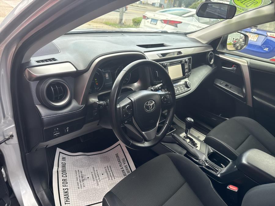 2016 Toyota RAV4 Hybrid AWD 4dr XLE (Natl), available for sale in Worcester, Massachusetts | Worcester Auto Outlet LLC. Worcester, Massachusetts 2016 Toyota RAV4 Hybrid AWD 4dr XLE (Natl), available for sale in Worcester, Massachusetts | Worcester Auto Outlet LLC. Worcester, Massachusetts