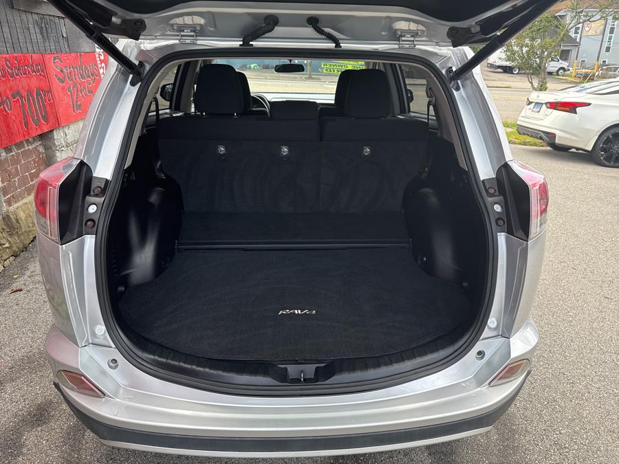 2016 Toyota RAV4 Hybrid AWD 4dr XLE (Natl), available for sale in Worcester, Massachusetts | Worcester Auto Outlet LLC. Worcester, Massachusetts 2016 Toyota RAV4 Hybrid AWD 4dr XLE (Natl), available for sale in Worcester, Massachusetts | Worcester Auto Outlet LLC. Worcester, Massachusetts