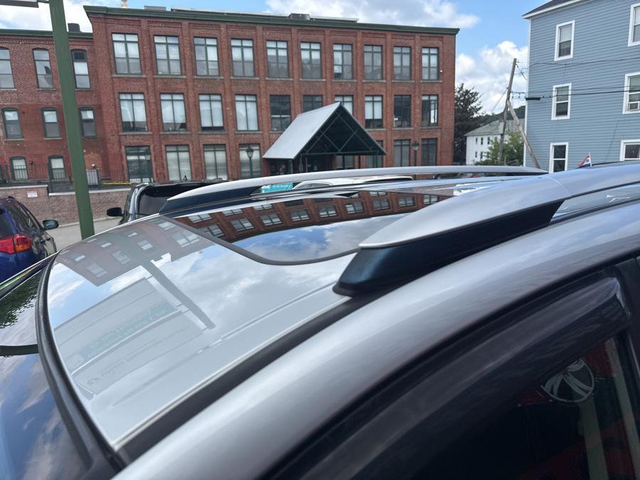 2016 Toyota RAV4 Hybrid AWD 4dr XLE (Natl), available for sale in Worcester, Massachusetts | Worcester Auto Outlet LLC. Worcester, Massachusetts 2016 Toyota RAV4 Hybrid AWD 4dr XLE (Natl), available for sale in Worcester, Massachusetts | Worcester Auto Outlet LLC. Worcester, Massachusetts