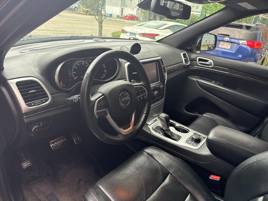 2016 Jeep Grand Cherokee 4WD 4dr Overland, available for sale in Worcester, Massachusetts | Worcester Auto Outlet LLC. Worcester, Massachusetts 2016 Jeep Grand Cherokee 4WD 4dr Overland, available for sale in Worcester, Massachusetts | Worcester Auto Outlet LLC. Worcester, Massachusetts