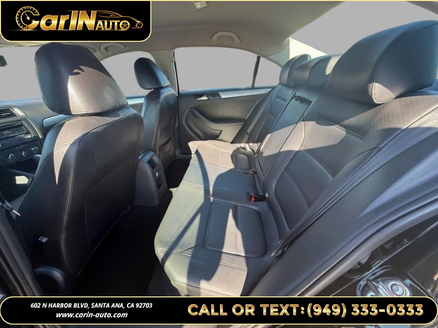 2013 Volkswagen Jetta Sedan 4dr Auto SE PZEV, available for sale in Santa Ana, California | Carin Auto. Santa Ana, California 2013 Volkswagen Jetta Sedan 4dr Auto SE PZEV, available for sale in Santa Ana, California | Carin Auto. Santa Ana, California