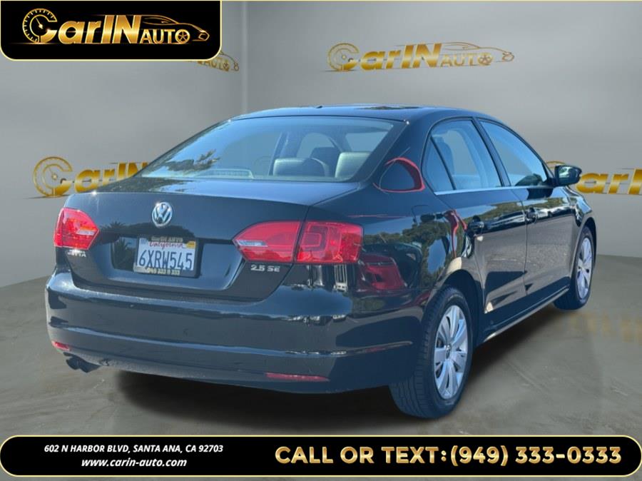 2013 Volkswagen Jetta Sedan 4dr Auto SE PZEV, available for sale in Santa Ana, California | Carin Auto. Santa Ana, California 2013 Volkswagen Jetta Sedan 4dr Auto SE PZEV, available for sale in Santa Ana, California | Carin Auto. Santa Ana, California