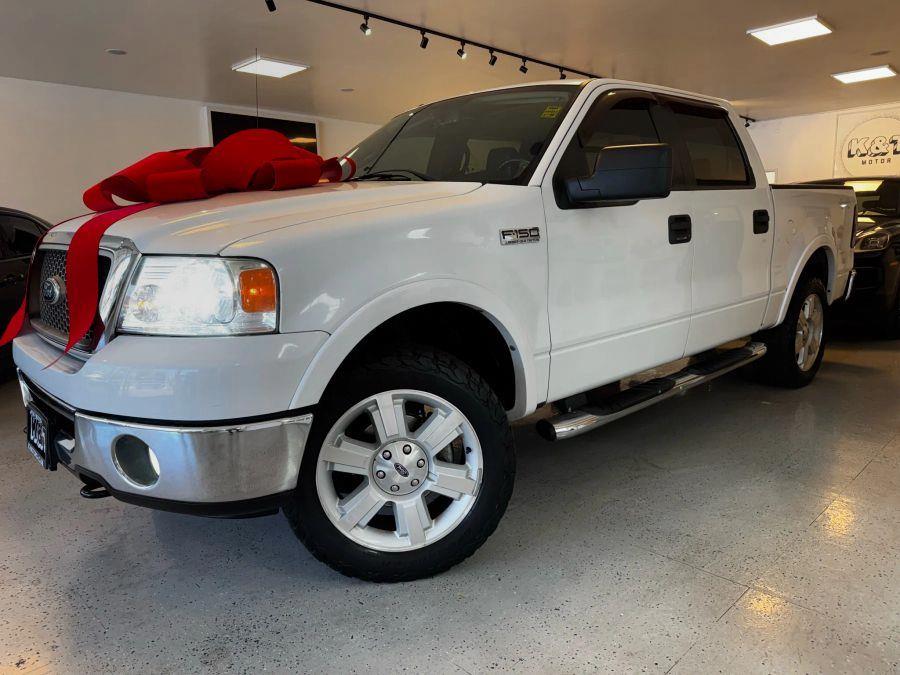 2008 Ford F150 Supercrew Cab XLT Pickup 4D 6 1/2 ft, available for sale in Santa Ana, California | K&T Motor LLC. Santa Ana, California 2008 Ford F150 Supercrew Cab XLT Pickup 4D 6 1/2 ft, available for sale in Santa Ana, California | K&T Motor LLC. Santa Ana, California