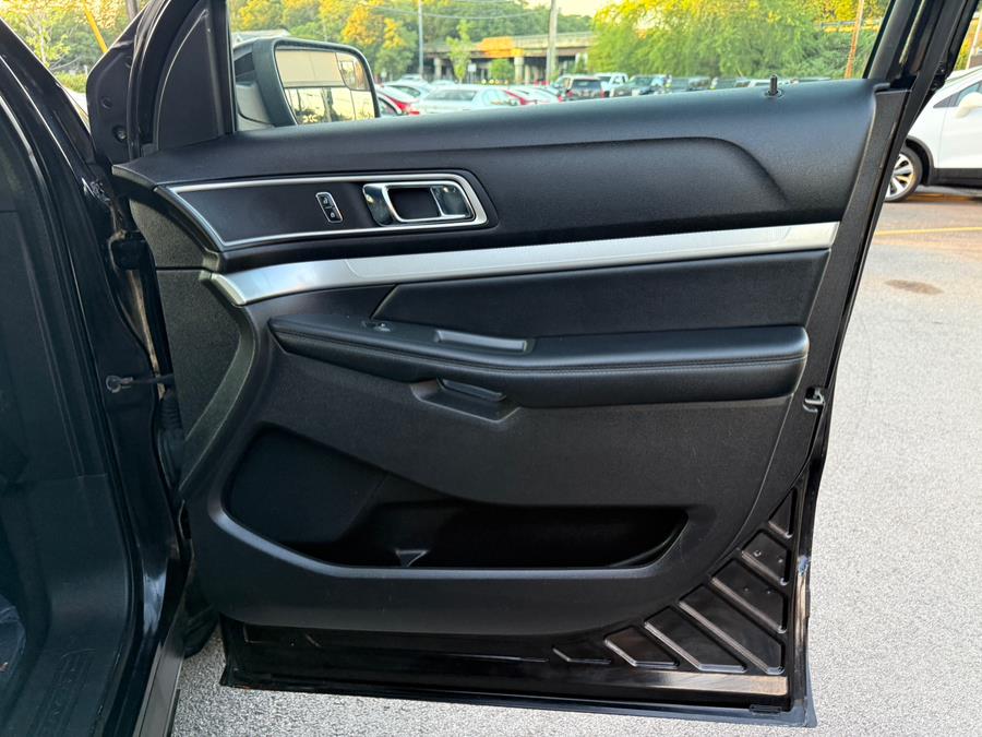 2017 Ford Explorer XLT 4WD, available for sale in Peabody, Massachusetts | All Motors. Peabody, Massachusetts 2017 Ford Explorer XLT 4WD, available for sale in Peabody, Massachusetts | All Motors. Peabody, Massachusetts