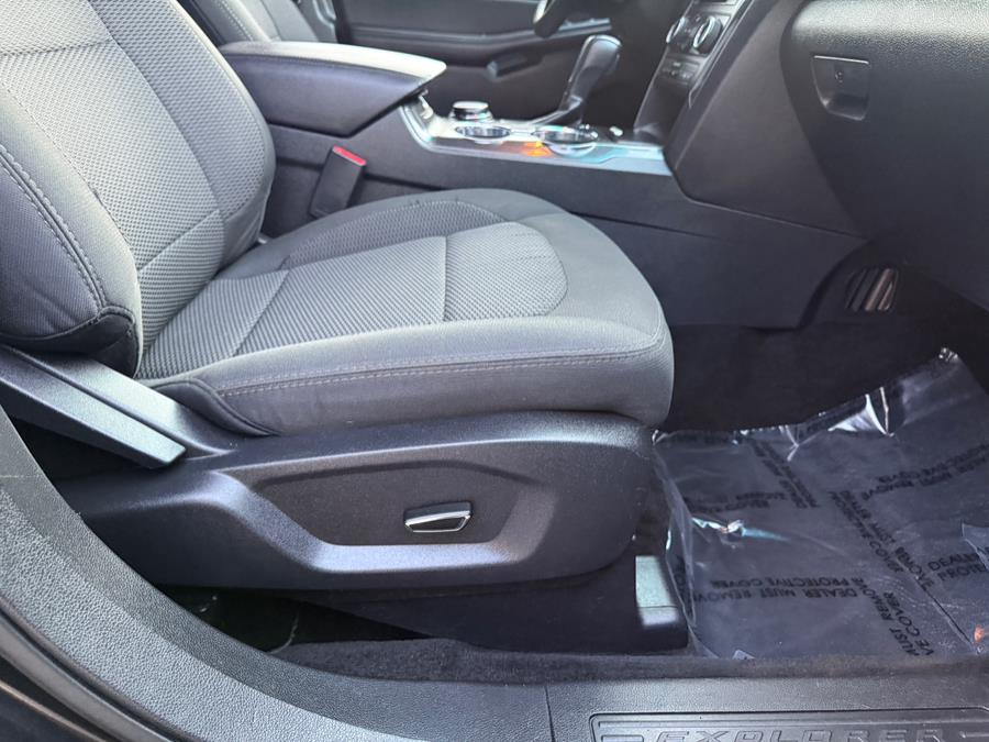 2017 Ford Explorer XLT 4WD, available for sale in Peabody, Massachusetts | All Motors. Peabody, Massachusetts 2017 Ford Explorer XLT 4WD, available for sale in Peabody, Massachusetts | All Motors. Peabody, Massachusetts