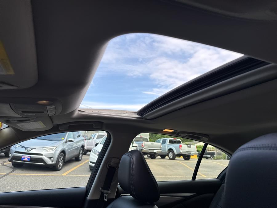 2022 INFINITI Q50 LUXE AWD, available for sale in Waterbury, Connecticut | National Auto Brokers, Inc.. Waterbury, Connecticut 2022 INFINITI Q50 LUXE AWD, available for sale in Waterbury, Connecticut | National Auto Brokers, Inc.. Waterbury, Connecticut