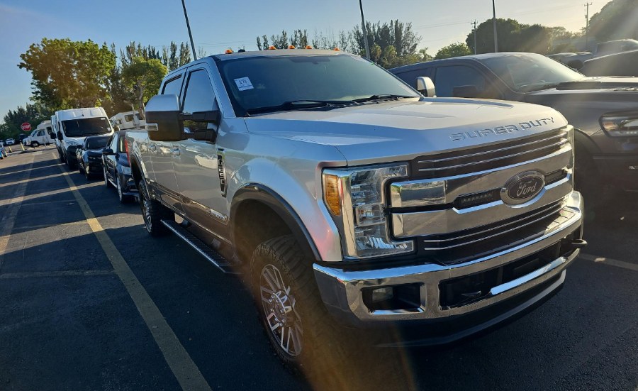 2017 Ford Super Duty F-250 SRW Lariat 4WD Crew Cab 8'' Box, available for sale in Fort Myers, Florida | Carlux Fort Myers. Fort Myers, Florida 2017 Ford Super Duty F-250 SRW Lariat 4WD Crew Cab 8'' Box, available for sale in Fort Myers, Florida | Carlux Fort Myers. Fort Myers, Florida