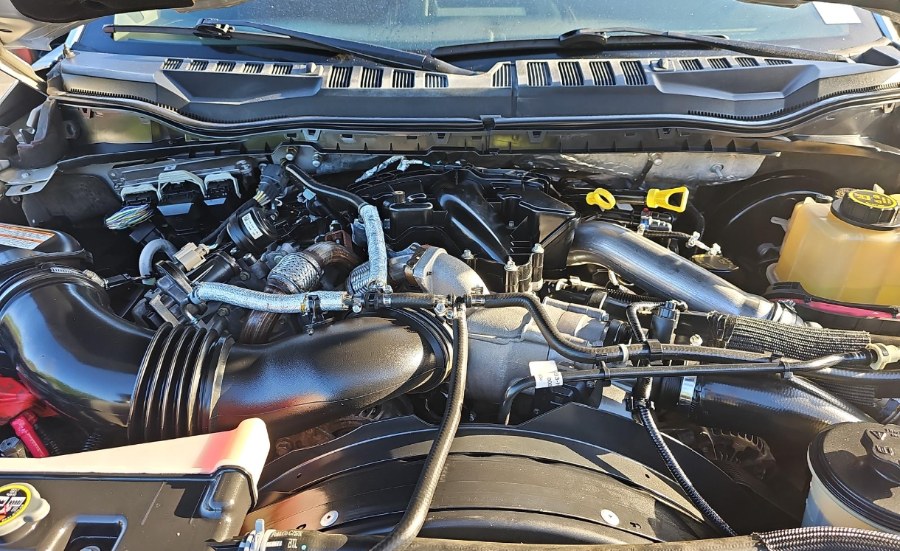 2017 Ford Super Duty F-250 SRW Lariat 4WD Crew Cab 8'' Box, available for sale in Fort Myers, Florida | Carlux Fort Myers. Fort Myers, Florida 2017 Ford Super Duty F-250 SRW Lariat 4WD Crew Cab 8'' Box, available for sale in Fort Myers, Florida | Carlux Fort Myers. Fort Myers, Florida