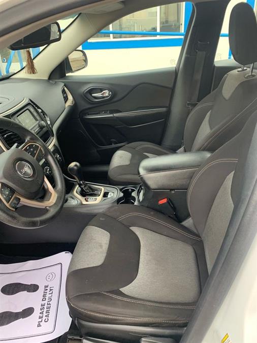 2014 Jeep Cherokee Sport, available for sale in Wolcott, New York | Auto Hunter CNY. Wolcott, New York 2014 Jeep Cherokee Sport, available for sale in Wolcott, New York | Auto Hunter CNY. Wolcott, New York