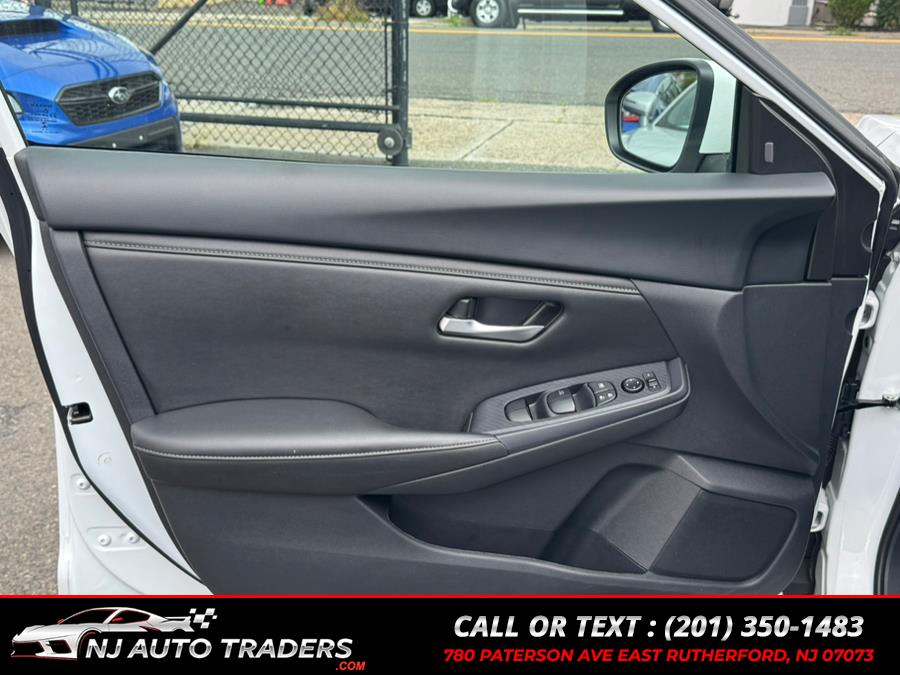 2024 Nissan Sentra SV photo 4