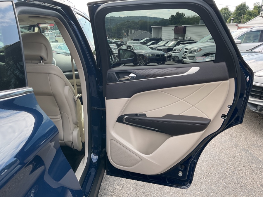 2019 Lincoln MKC Reserve AWD, available for sale in Waterbury, Connecticut | Jim Juliani Motors. Waterbury, Connecticut 2019 Lincoln MKC Reserve AWD, available for sale in Waterbury, Connecticut | Jim Juliani Motors. Waterbury, Connecticut