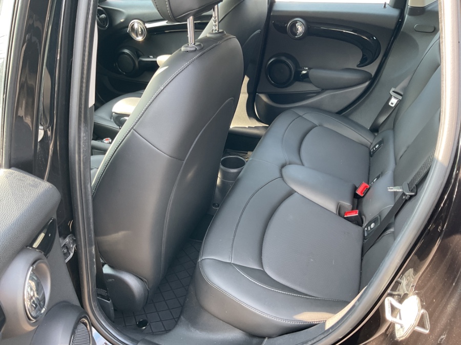 2019 MINI Hardtop 4 Door Cooper FWD, available for sale in Waterbury, Connecticut | Jim Juliani Motors. Waterbury, Connecticut 2019 MINI Hardtop 4 Door Cooper FWD, available for sale in Waterbury, Connecticut | Jim Juliani Motors. Waterbury, Connecticut