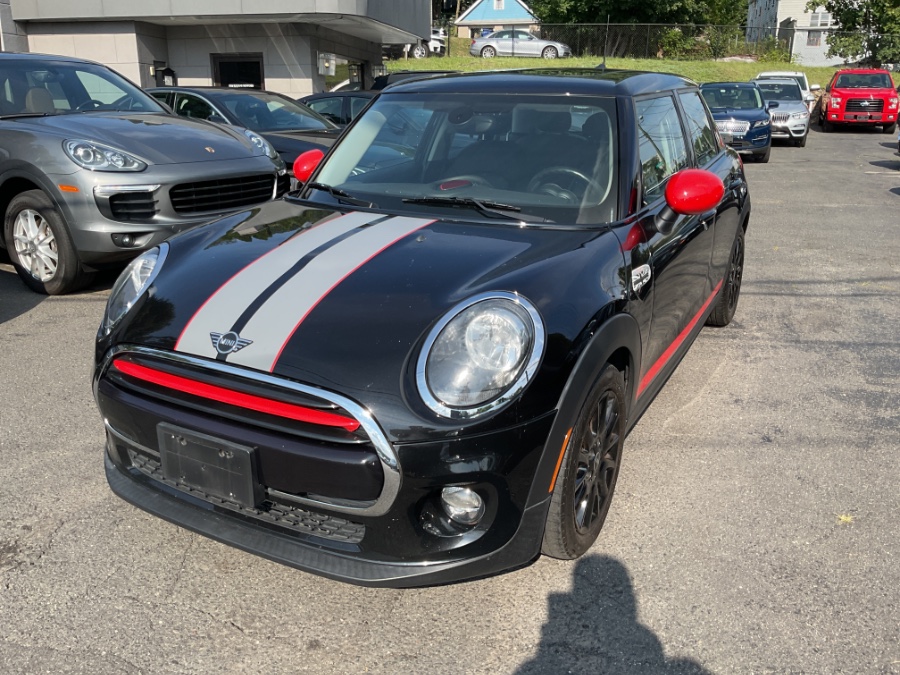2019 MINI Hardtop 4 Door Cooper FWD, available for sale in Waterbury, Connecticut | Jim Juliani Motors. Waterbury, Connecticut 2019 MINI Hardtop 4 Door Cooper FWD, available for sale in Waterbury, Connecticut | Jim Juliani Motors. Waterbury, Connecticut