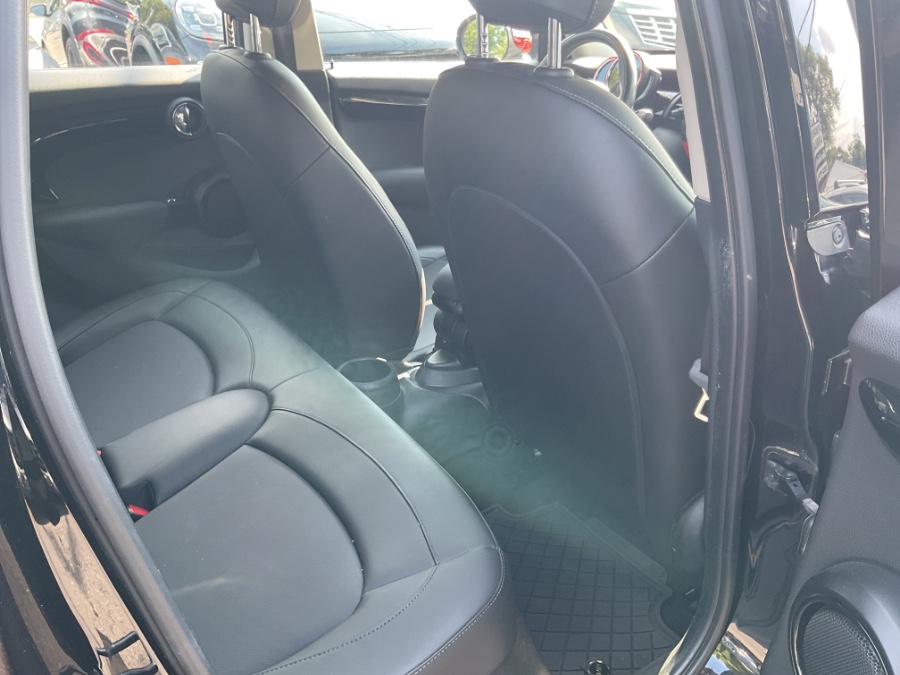 2019 MINI Hardtop 4 Door Cooper FWD, available for sale in Waterbury, Connecticut | Jim Juliani Motors. Waterbury, Connecticut 2019 MINI Hardtop 4 Door Cooper FWD, available for sale in Waterbury, Connecticut | Jim Juliani Motors. Waterbury, Connecticut