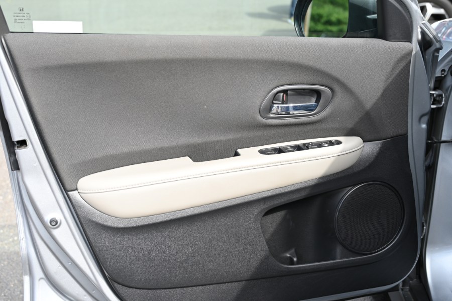 2020 Honda HR-V LX AWD, available for sale in Waterbury, Connecticut | Highline Car Connection. Waterbury, Connecticut 2020 Honda HR-V LX AWD, available for sale in Waterbury, Connecticut | Highline Car Connection. Waterbury, Connecticut