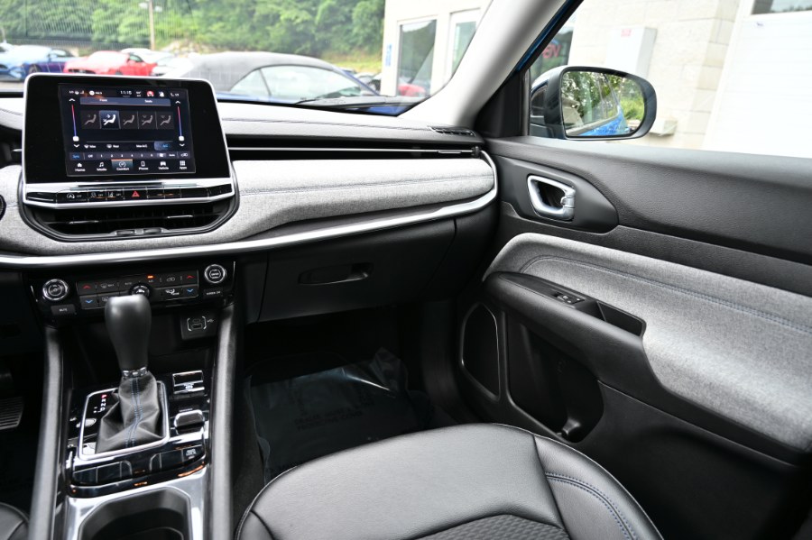 2022 Jeep Compass Latitude 4x4, available for sale in Waterbury, Connecticut | Highline Car Connection. Waterbury, Connecticut 2022 Jeep Compass Latitude 4x4, available for sale in Waterbury, Connecticut | Highline Car Connection. Waterbury, Connecticut
