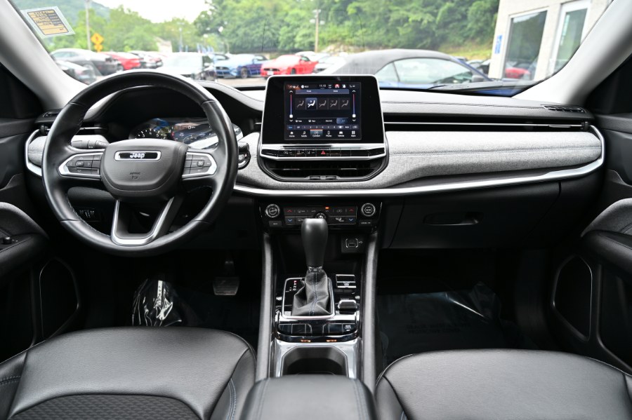 2022 Jeep Compass Latitude 4x4, available for sale in Waterbury, Connecticut | Highline Car Connection. Waterbury, Connecticut 2022 Jeep Compass Latitude 4x4, available for sale in Waterbury, Connecticut | Highline Car Connection. Waterbury, Connecticut