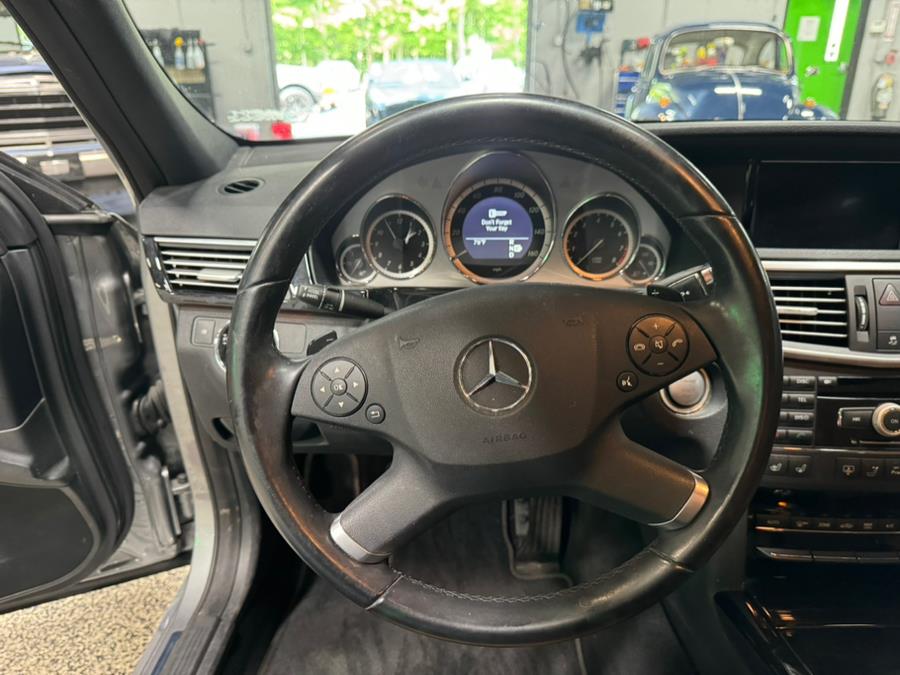 2010 Mercedes-Benz E-Class 4dr Sdn E550 Luxury 4MATIC, available for sale in Oxford, Connecticut | Buonauto Enterprises. Oxford, Connecticut 2010 Mercedes-Benz E-Class 4dr Sdn E550 Luxury 4MATIC, available for sale in Oxford, Connecticut | Buonauto Enterprises. Oxford, Connecticut