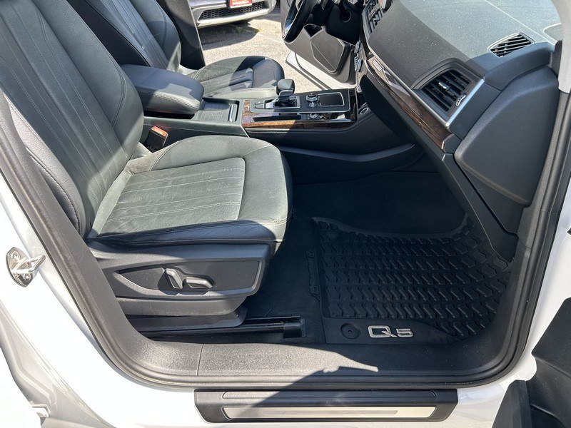 2019 Audi Q5 Premium Plus 45 TFSI quattro, available for sale in West Springfield, Massachusetts | Union Street Auto Sales. West Springfield, Massachusetts 2019 Audi Q5 Premium Plus 45 TFSI quattro, available for sale in West Springfield, Massachusetts | Union Street Auto Sales. West Springfield, Massachusetts