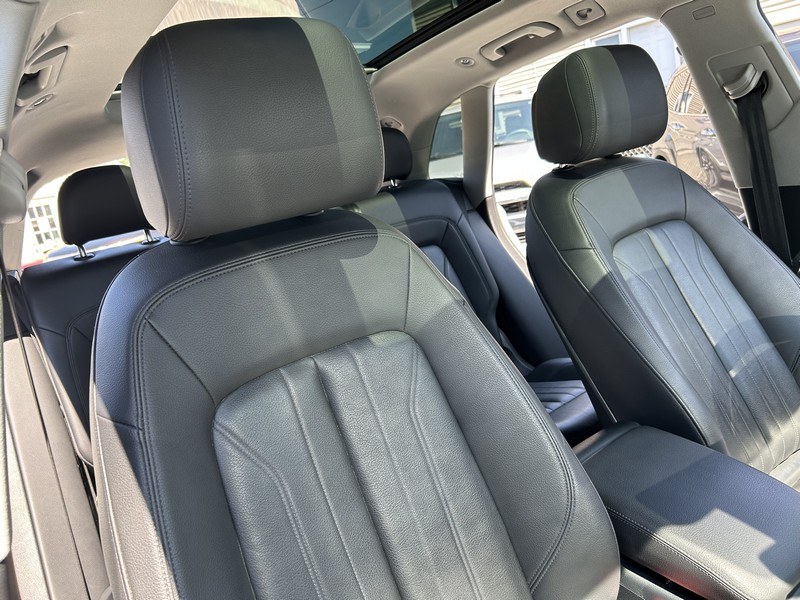 2019 Audi Q5 Premium Plus 45 TFSI quattro, available for sale in West Springfield, Massachusetts | Union Street Auto Sales. West Springfield, Massachusetts 2019 Audi Q5 Premium Plus 45 TFSI quattro, available for sale in West Springfield, Massachusetts | Union Street Auto Sales. West Springfield, Massachusetts