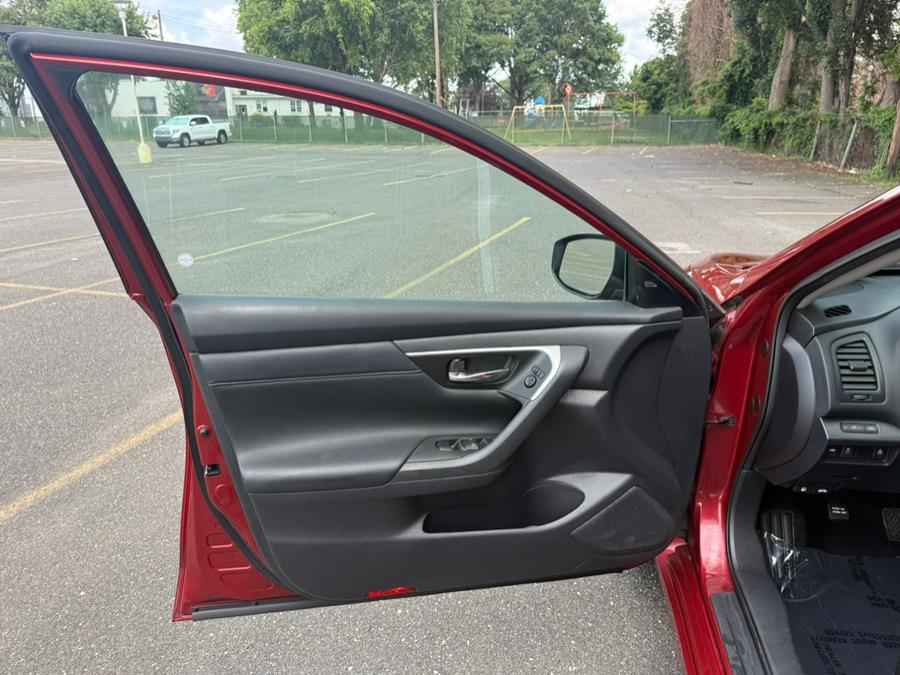 2017 Nissan Altima 2.5 SL Sedan, available for sale in Philadelphia, Pennsylvania | Eugen's Auto Sales & Repairs. Philadelphia, Pennsylvania 2017 Nissan Altima 2.5 SL Sedan, available for sale in Philadelphia, Pennsylvania | Eugen's Auto Sales & Repairs. Philadelphia, Pennsylvania