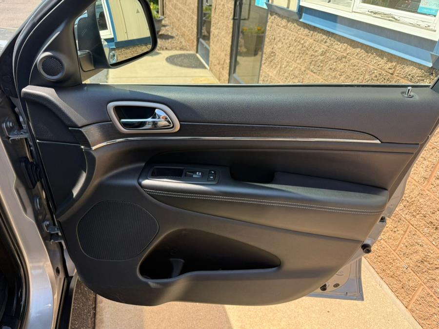 2017 Jeep Grand Cherokee Limited 4x4, available for sale in East Windsor, Connecticut | Century Auto And Truck. East Windsor, Connecticut 2017 Jeep Grand Cherokee Limited 4x4, available for sale in East Windsor, Connecticut | Century Auto And Truck. East Windsor, Connecticut