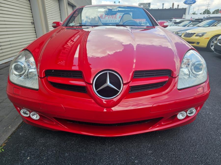 2007 Mercedes-Benz SLK-Class 2dr Roadster 3.5L, available for sale in Wantagh, New York | Alpine Motors Inc. Wantagh, New York 2007 Mercedes-Benz SLK-Class 2dr Roadster 3.5L, available for sale in Wantagh, New York | Alpine Motors Inc. Wantagh, New York