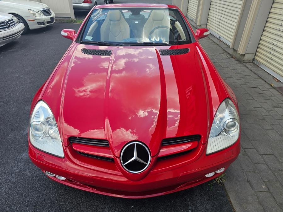 2007 Mercedes-Benz SLK-Class 2dr Roadster 3.5L, available for sale in Wantagh, New York | Alpine Motors Inc. Wantagh, New York 2007 Mercedes-Benz SLK-Class 2dr Roadster 3.5L, available for sale in Wantagh, New York | Alpine Motors Inc. Wantagh, New York