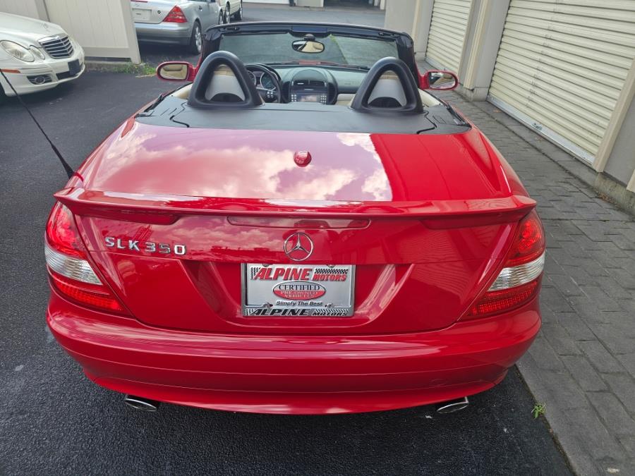 2007 Mercedes-Benz SLK-Class 2dr Roadster 3.5L, available for sale in Wantagh, New York | Alpine Motors Inc. Wantagh, New York 2007 Mercedes-Benz SLK-Class 2dr Roadster 3.5L, available for sale in Wantagh, New York | Alpine Motors Inc. Wantagh, New York
