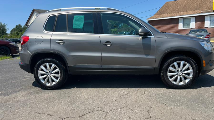 2011 Volkswagen Tiguan 4WD 4dr SE 4Motion, available for sale in East Windsor, Connecticut | A1 Auto Sale LLC. East Windsor, Connecticut 2011 Volkswagen Tiguan 4WD 4dr SE 4Motion, available for sale in East Windsor, Connecticut | A1 Auto Sale LLC. East Windsor, Connecticut
