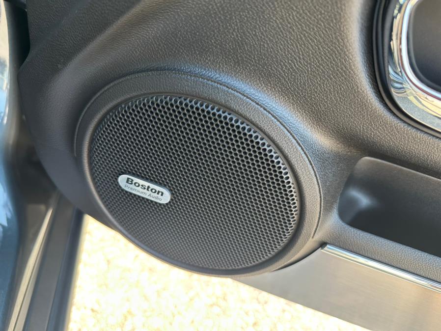 2010 Chevrolet Camaro 2dr Cpe 2SS, available for sale in South Windsor, Connecticut | Mike And Tony Auto Sales, Inc. South Windsor, Connecticut 2010 Chevrolet Camaro 2dr Cpe 2SS, available for sale in South Windsor, Connecticut | Mike And Tony Auto Sales, Inc. South Windsor, Connecticut