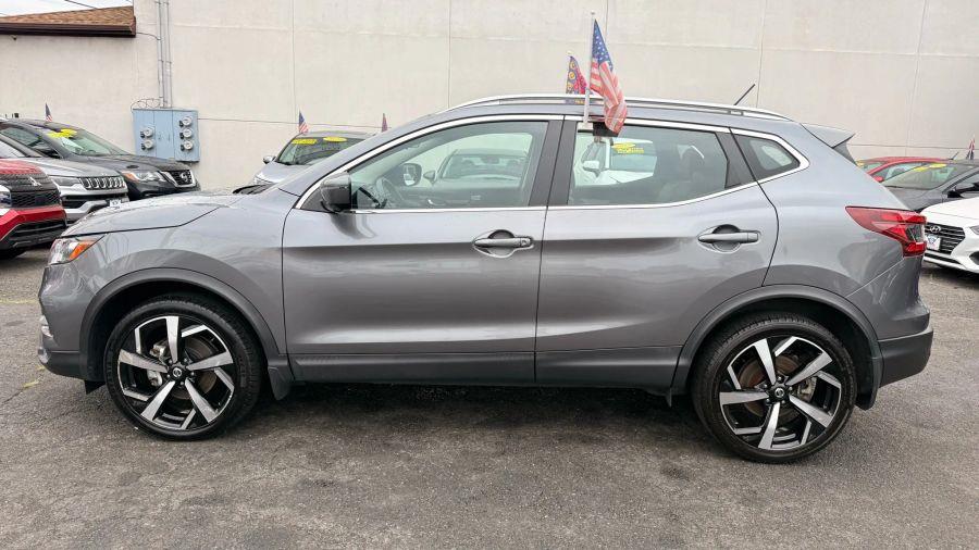 2022 Nissan Rogue Sport SL Sport Utility 4D, available for sale in Linden, New Jersey | Route 27 Auto Mall. Linden, New Jersey 2022 Nissan Rogue Sport SL Sport Utility 4D, available for sale in Linden, New Jersey | Route 27 Auto Mall. Linden, New Jersey