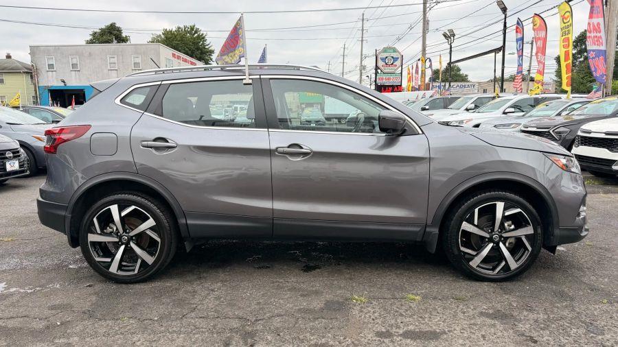 2022 Nissan Rogue Sport SL Sport Utility 4D, available for sale in Linden, New Jersey | Route 27 Auto Mall. Linden, New Jersey 2022 Nissan Rogue Sport SL Sport Utility 4D, available for sale in Linden, New Jersey | Route 27 Auto Mall. Linden, New Jersey