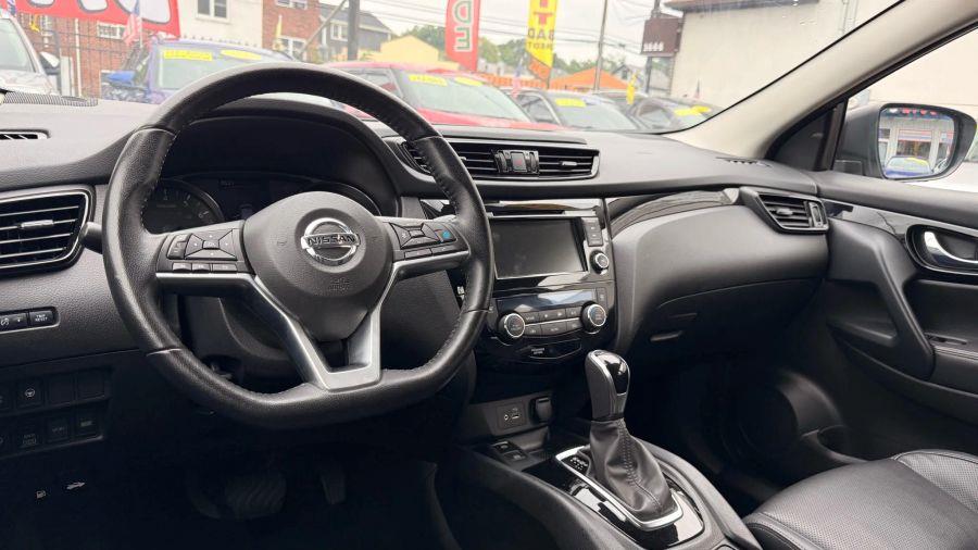 2022 Nissan Rogue Sport SL Sport Utility 4D, available for sale in Linden, New Jersey | Route 27 Auto Mall. Linden, New Jersey 2022 Nissan Rogue Sport SL Sport Utility 4D, available for sale in Linden, New Jersey | Route 27 Auto Mall. Linden, New Jersey