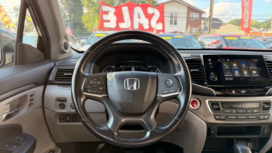 2019 Honda Pilot EX-L Sport Utility 4D, available for sale in Linden, New Jersey | Route 27 Auto Mall. Linden, New Jersey 2019 Honda Pilot EX-L Sport Utility 4D, available for sale in Linden, New Jersey | Route 27 Auto Mall. Linden, New Jersey