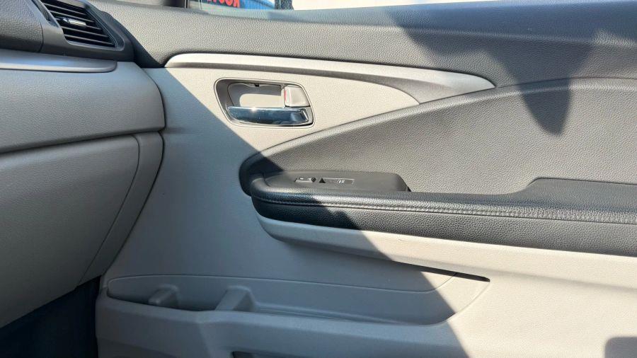 2019 Honda Pilot EX-L Sport Utility 4D, available for sale in Linden, New Jersey | Route 27 Auto Mall. Linden, New Jersey 2019 Honda Pilot EX-L Sport Utility 4D, available for sale in Linden, New Jersey | Route 27 Auto Mall. Linden, New Jersey