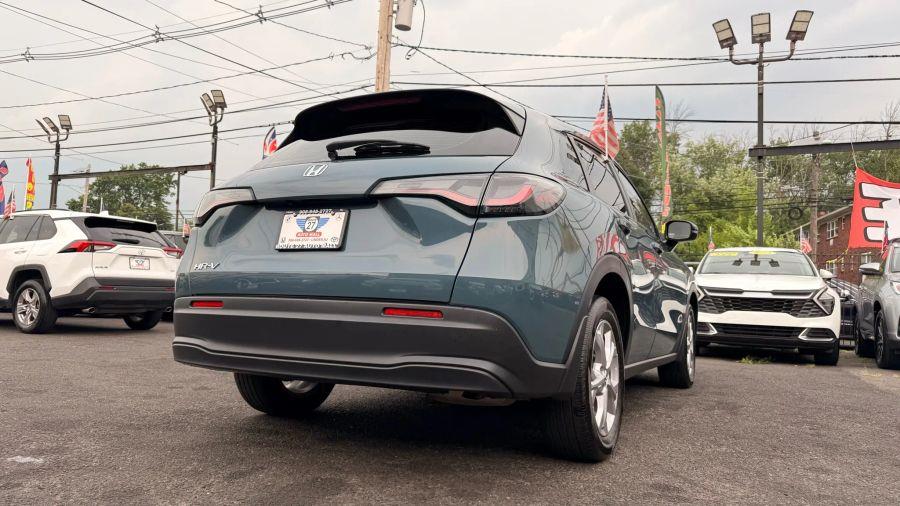 2024 Honda Hr-v LX Sport Utility 4D, available for sale in Linden, New Jersey | Route 27 Auto Mall. Linden, New Jersey 2024 Honda Hr-v LX Sport Utility 4D, available for sale in Linden, New Jersey | Route 27 Auto Mall. Linden, New Jersey