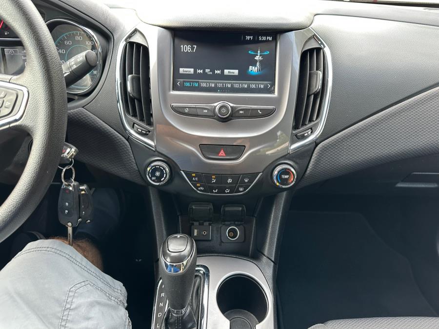 2018 Chevrolet Cruze 4dr HB 1.4L LT w/1SD, available for sale in Copiague, New York | Great Deal Motors. Copiague, New York 2018 Chevrolet Cruze 4dr HB 1.4L LT w/1SD, available for sale in Copiague, New York | Great Deal Motors. Copiague, New York