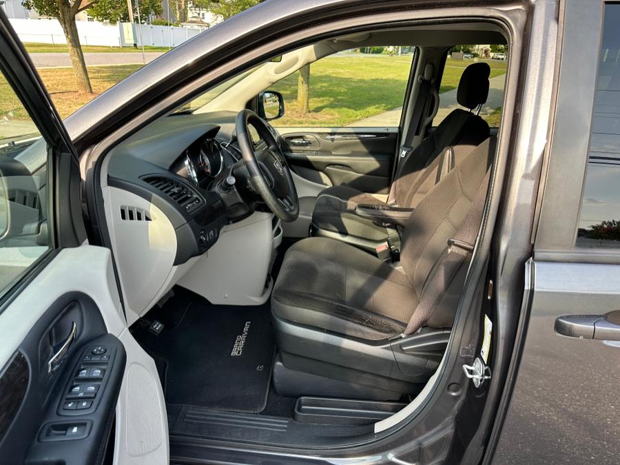 2018 Dodge Grand Caravan SE Wagon, available for sale in Copiague, New York | Great Deal Motors. Copiague, New York 2018 Dodge Grand Caravan SE Wagon, available for sale in Copiague, New York | Great Deal Motors. Copiague, New York