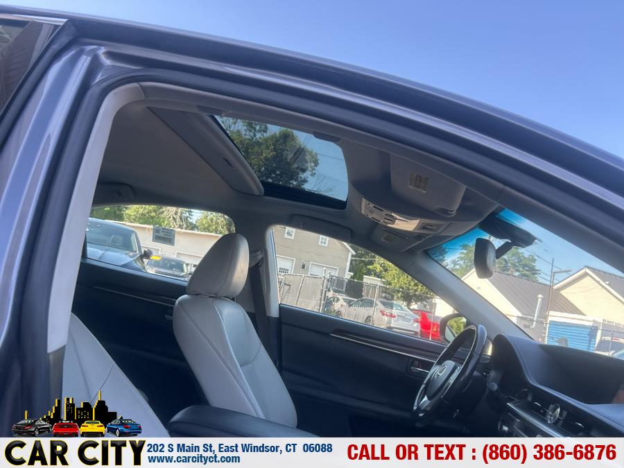 2015 Lexus ES 350 4dr Sdn Crafted Line, available for sale in East Windsor, Connecticut | Car City LLC. East Windsor, Connecticut 2015 Lexus ES 350 4dr Sdn Crafted Line, available for sale in East Windsor, Connecticut | Car City LLC. East Windsor, Connecticut