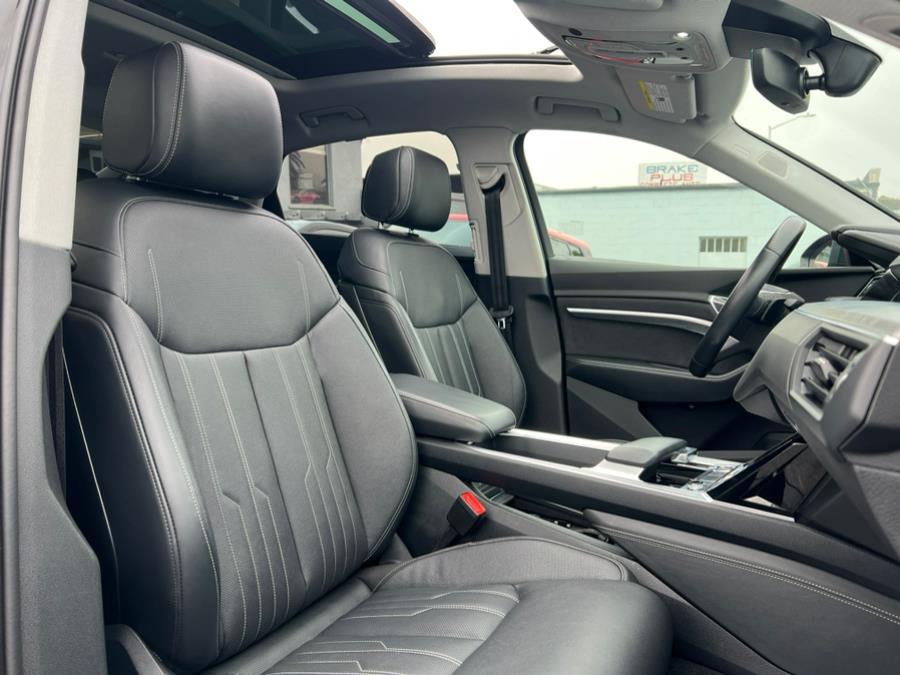2022 Audi e-tron Sportback Prestige quattro, available for sale in Daly City, California | Green Light Auto Wholesale. Daly City, California 2022 Audi e-tron Sportback Prestige quattro, available for sale in Daly City, California | Green Light Auto Wholesale. Daly City, California