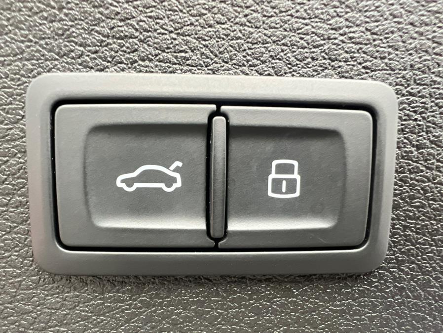 2022 Audi e-tron Sportback Prestige quattro, available for sale in Daly City, California | Green Light Auto Wholesale. Daly City, California 2022 Audi e-tron Sportback Prestige quattro, available for sale in Daly City, California | Green Light Auto Wholesale. Daly City, California